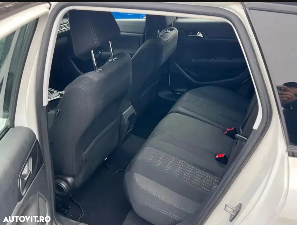 Peugeot 308 BlueHDi FAP 120 EAT6 Stop & Start Active - 3