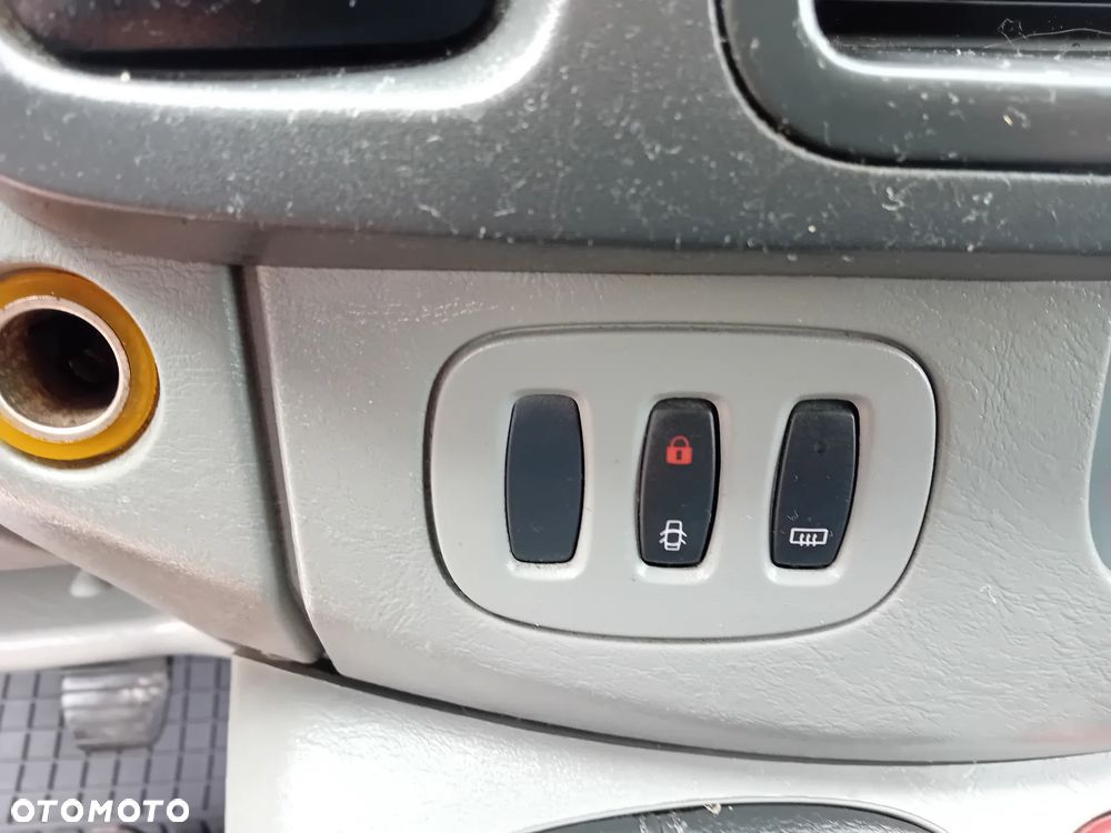 Renault Trafic - 21