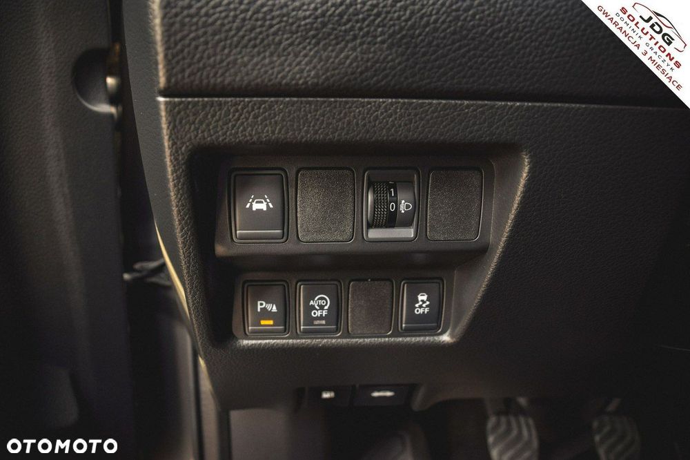 Nissan Qashqai - 25