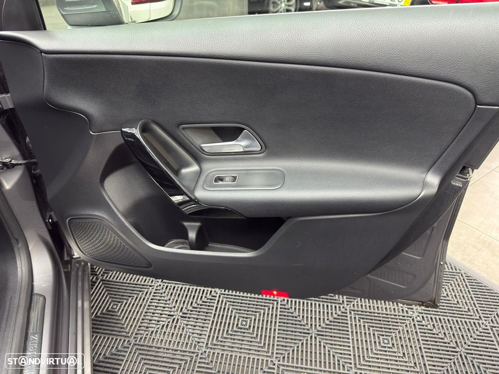 Mercedes-Benz A 180 d Progressive Aut. - 31