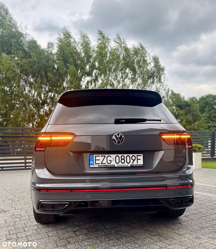 Volkswagen Tiguan 2.0 TDI SCR 4MotION DSG R-Line - 16