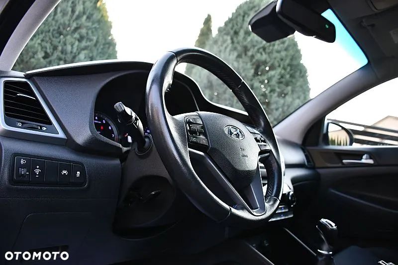 Hyundai Tucson 1.6 GDI BlueDrive Style 2WD - 11