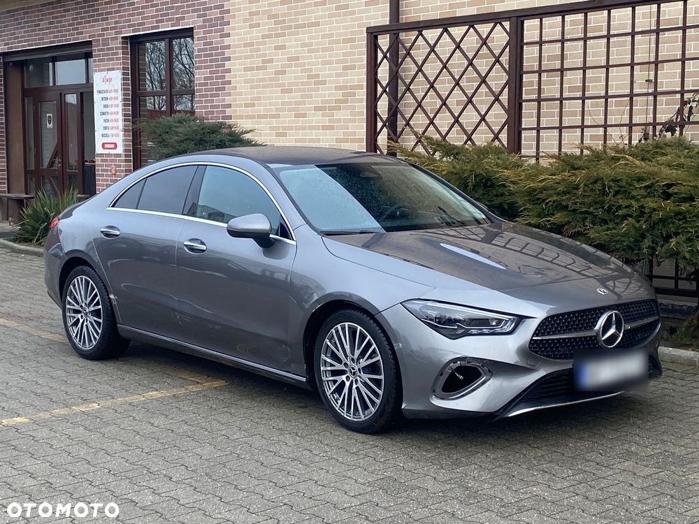 Mercedes-Benz CLA 180 Progressive 7G-DCT - 6