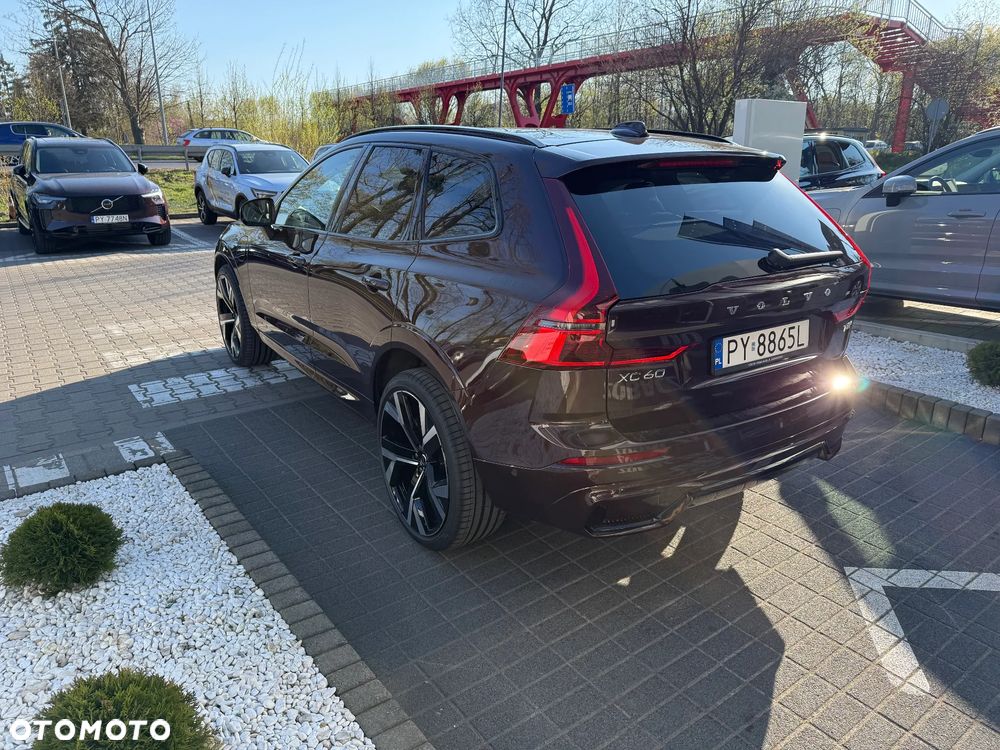 Volvo XC 60 T8 Plug-In Hybrid AWD Ultra Dark - 7