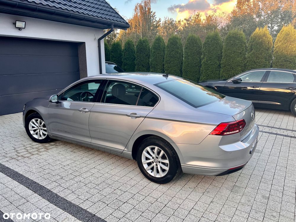 Volkswagen Passat 2.0 TDI EVO Business - 29