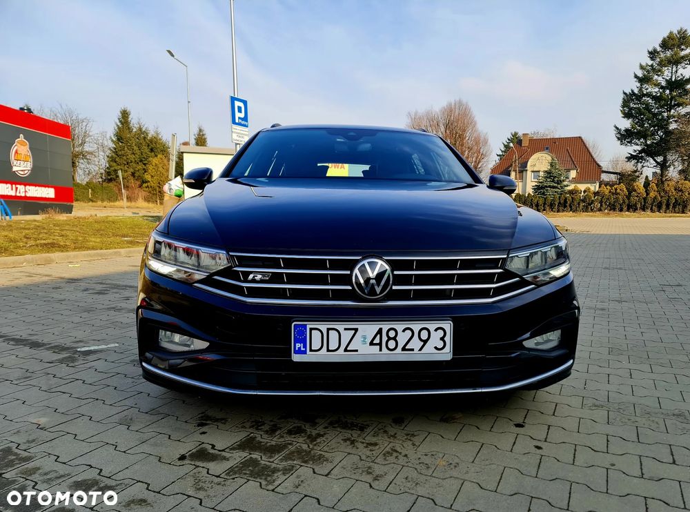 Volkswagen Passat ver-variant-2-0-tdi-scr-dsg-r--line - 2