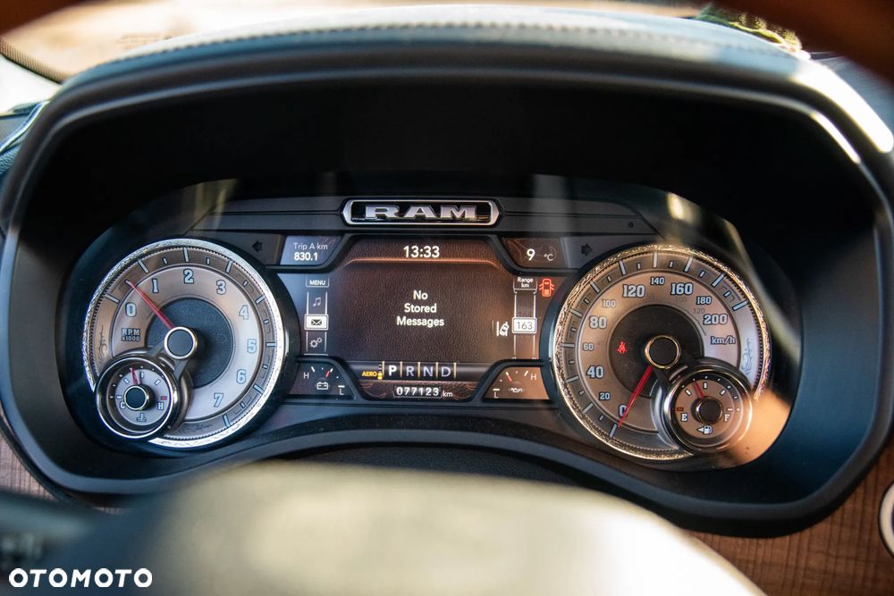 RAM 1500 5.7 Crew Cab Longhorn - 30