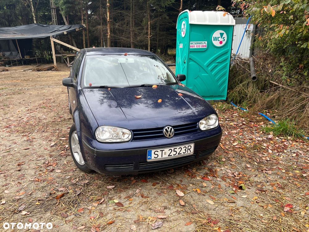 Volkswagen Golf - 4
