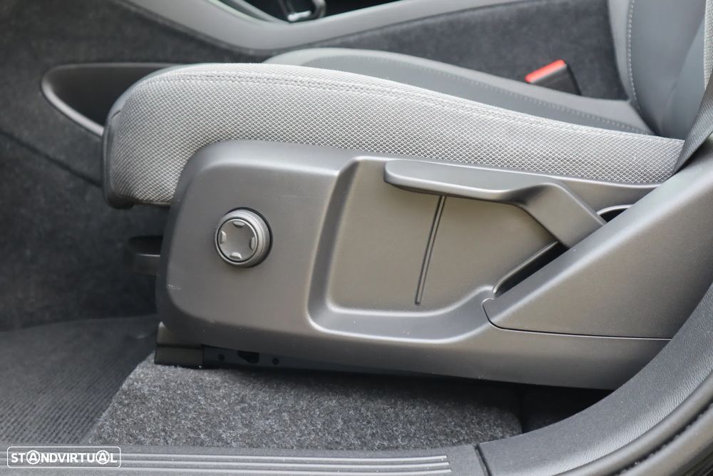 Volvo C40 Recharge Twin Motor Plus - 20