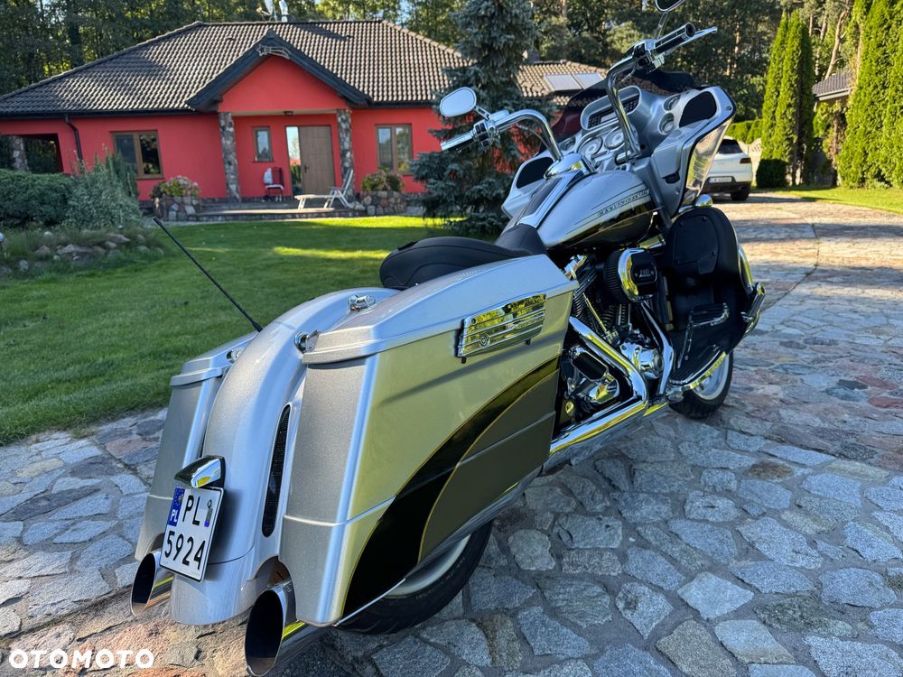 Harley-Davidson Touring Road Glide - 26