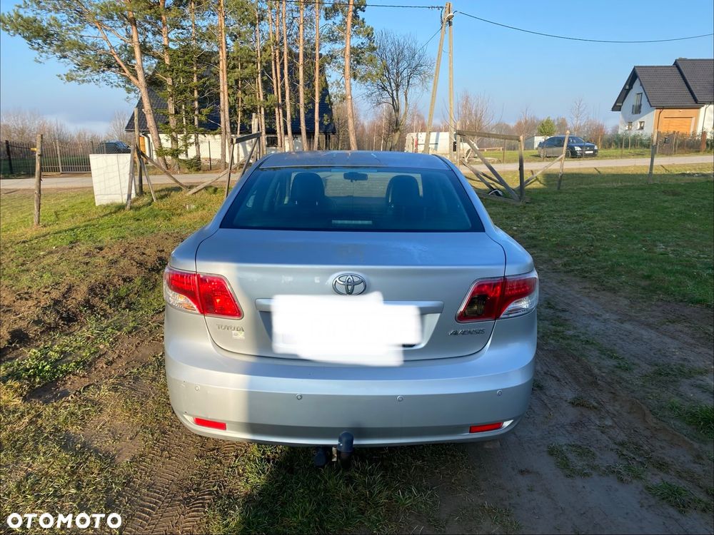 Toyota Avensis 2.0 D-4D Premium - 4