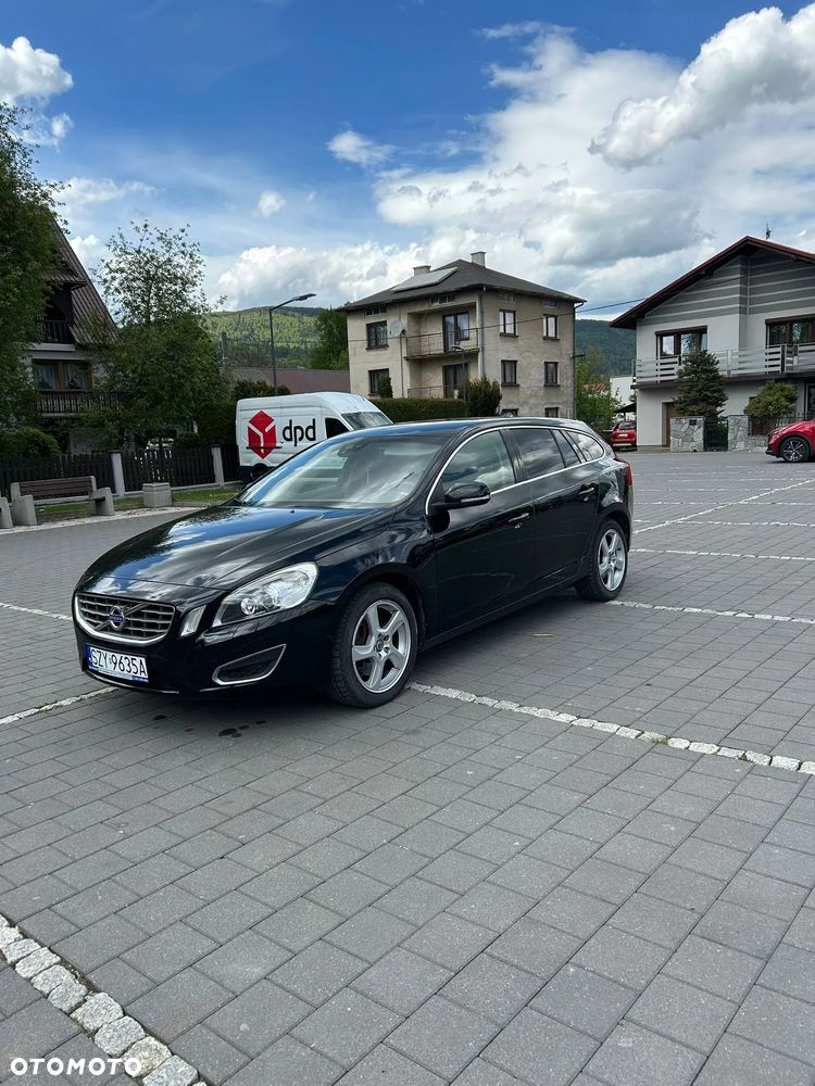 Volvo V60 D5 AWD Summum - 8