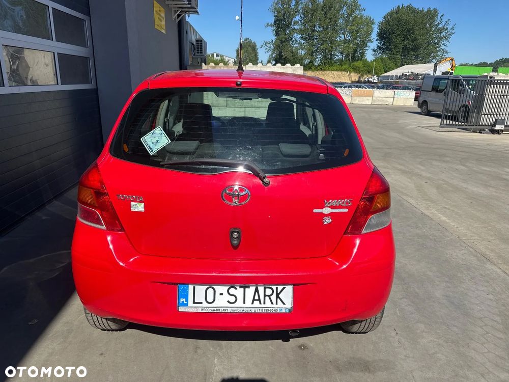 Toyota Yaris 1.33 Luna - 4