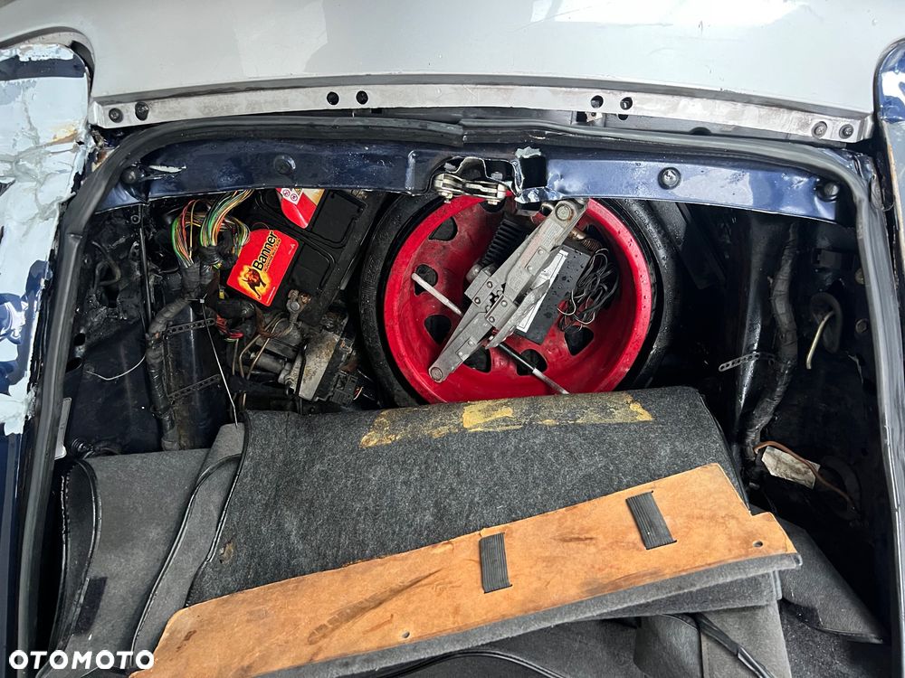 Porsche 911 Carrera - 23