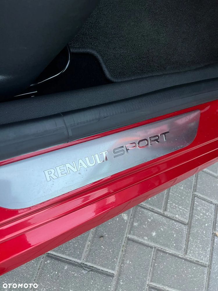 Renault Clio - 22