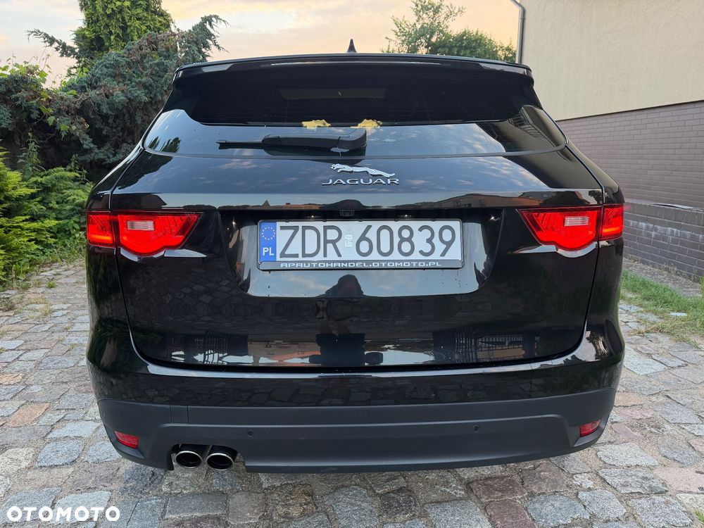 Jaguar F-Pace 20d AWD R-Sport - 4