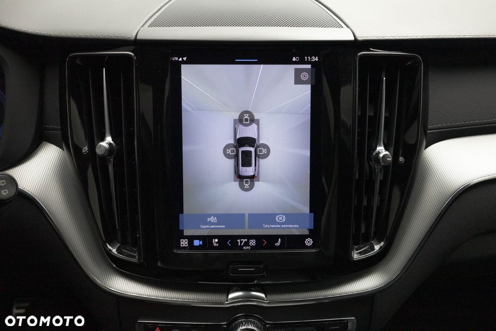 Volvo XC 60 B4 D AWD Ultimate Dark - 31