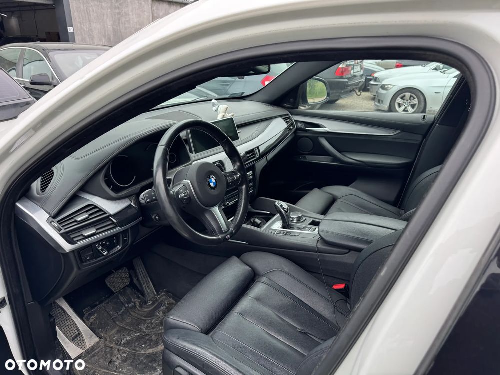 BMW X6M - 10