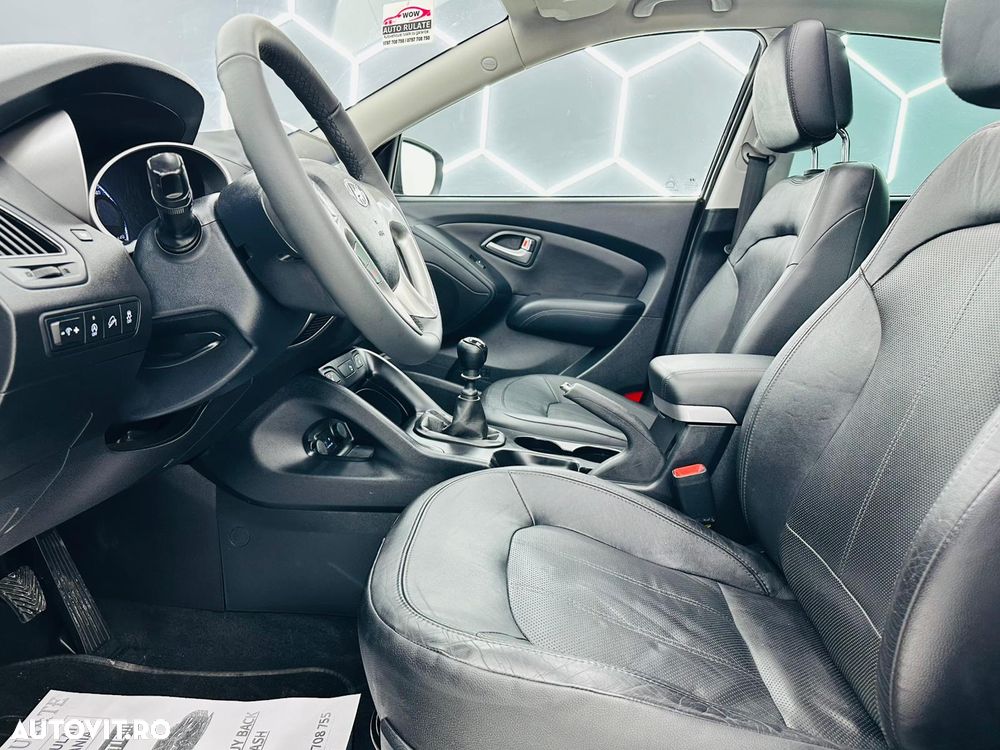 Hyundai ix35 1.7 CRDI 2WD blue Finale Gold - 13