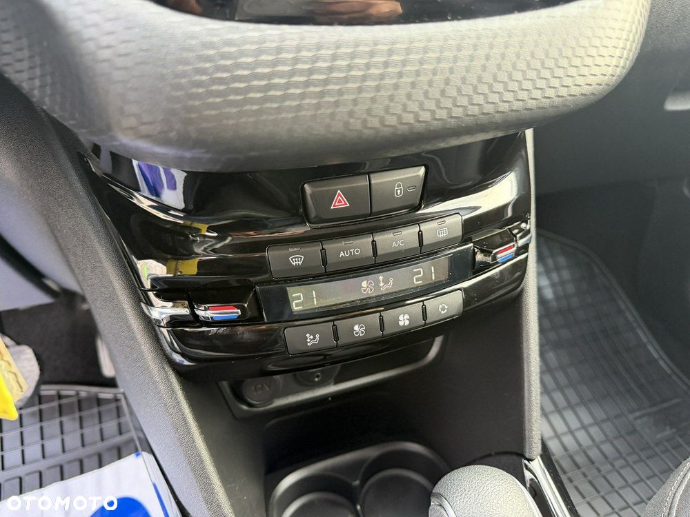 Peugeot 2008 PureTech 110 Stop&Start EAT6 Allure - 27