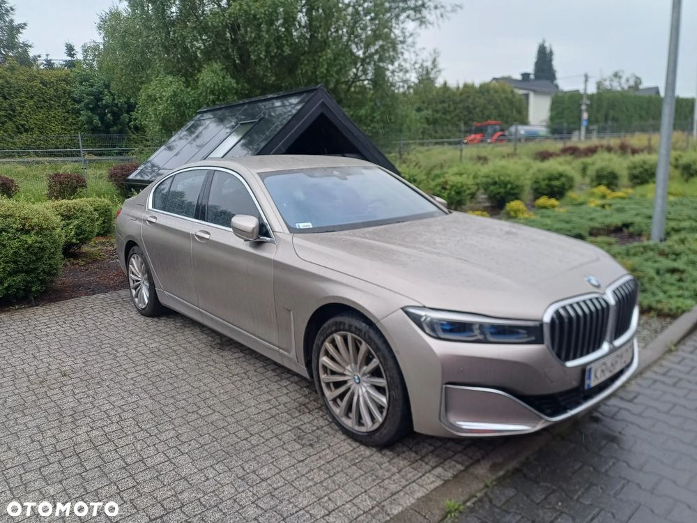 BMW Seria 7 750i xDrive - 22