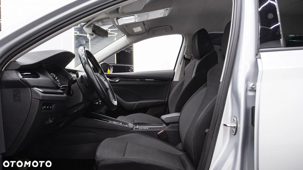 Skoda Octavia 2.0 TDI Ambition DSG - 17