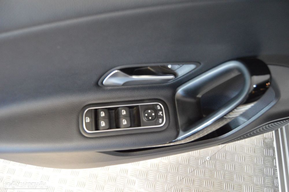 Mercedes-Benz A 180 d Style Plus Aut. - 25