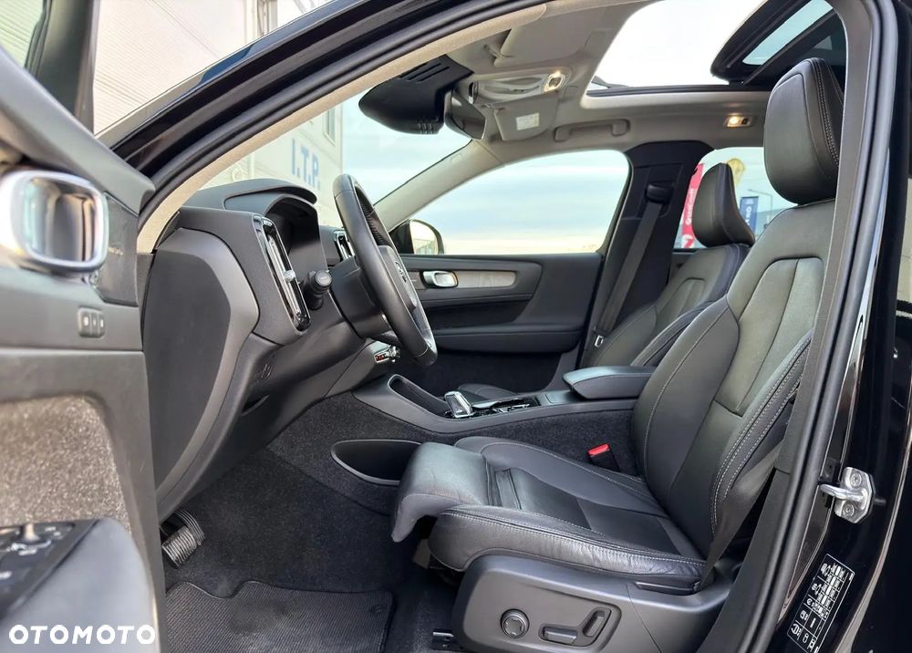 Volvo XC 40 D4 AWD Inscription - 13