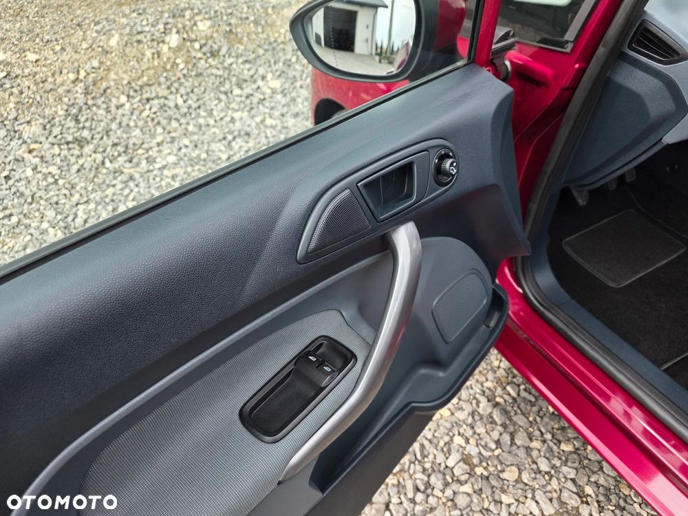 Ford Fiesta 1.25 Trend - 37