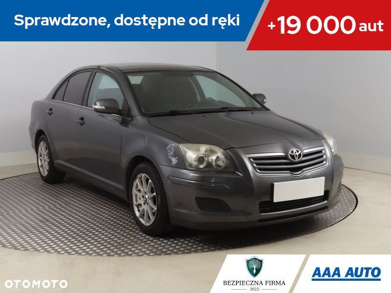 Toyota Avensis - 2