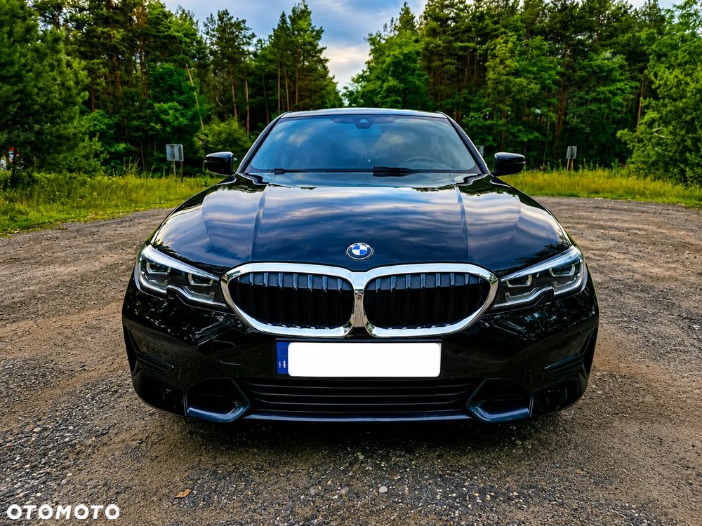 BMW Seria 3 330i Sport - 2