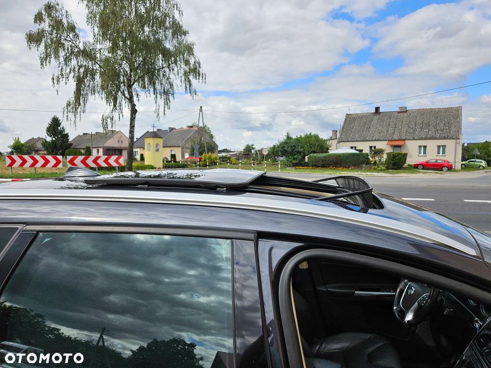 Volvo XC 60 D5 AWD Geartronic Summum - 19