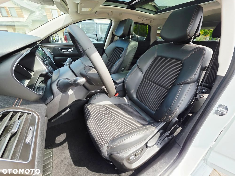 Renault Talisman Grandtour ENERGY dCi 130 INTENS - 22