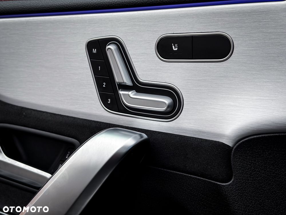 Mercedes-Benz CLA 250 4Matic 8G-DCT AMG Line Advanced Plus - 34