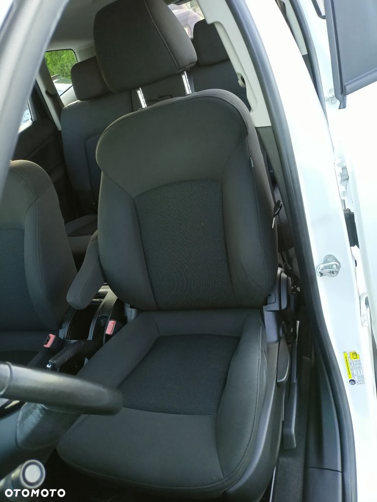 Chevrolet Orlando - 19