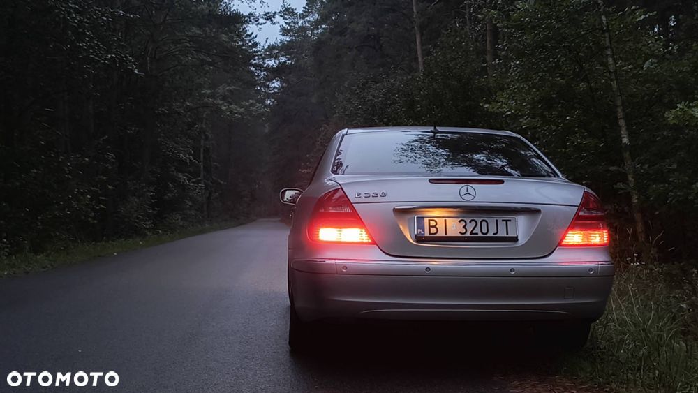 Mercedes-Benz Klasa E 320 Elegance - 4