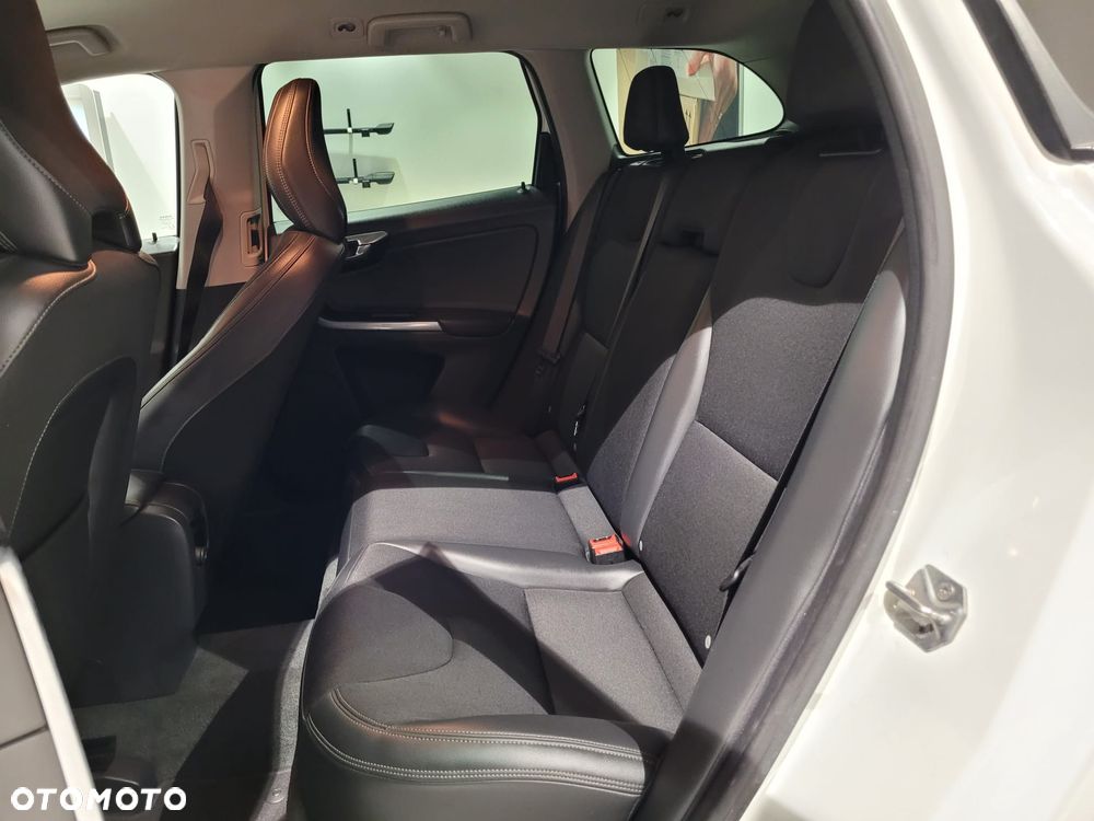 Volvo XC 60 D4 Drive-E Kinetic - 9