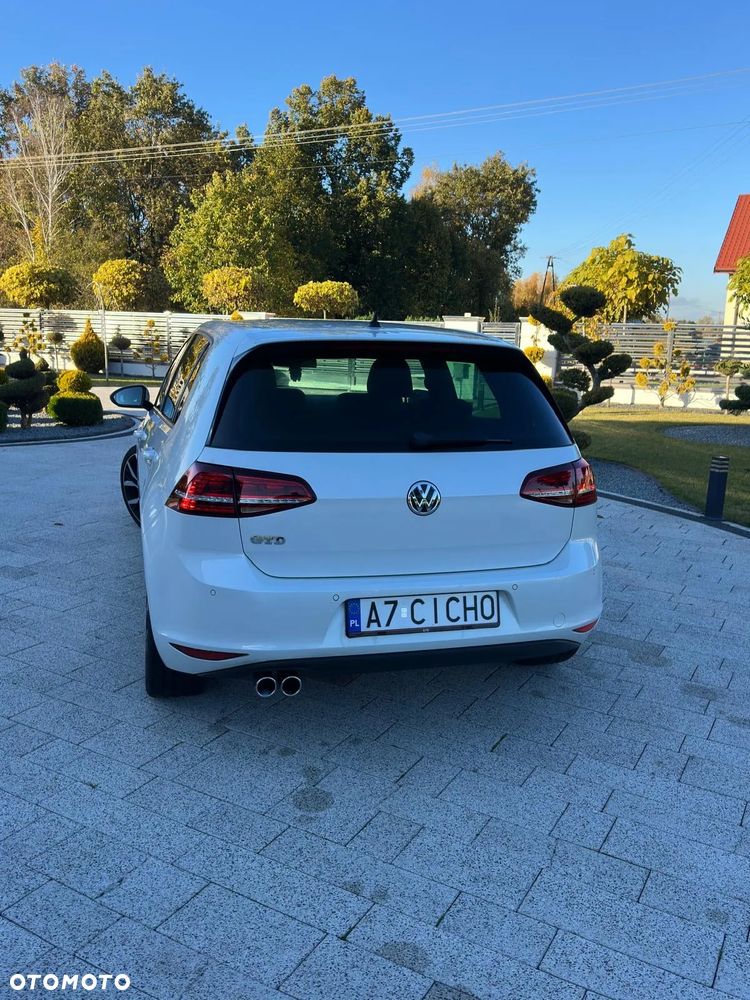 Volkswagen Golf 2.0 TDI BMT GTD DSG - 13