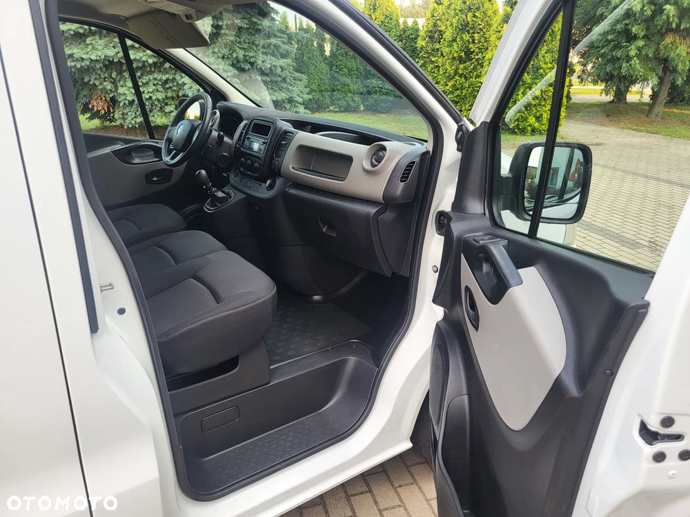 Renault Trafic - 12