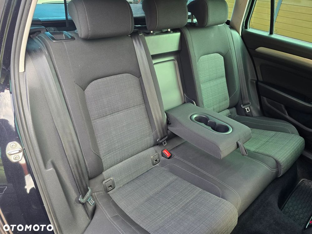 Volkswagen Passat Variant - 15