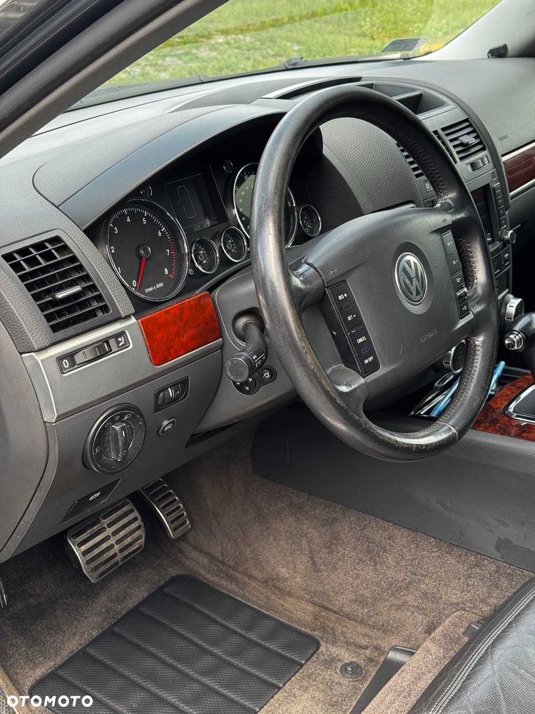 Volkswagen Touareg - 5