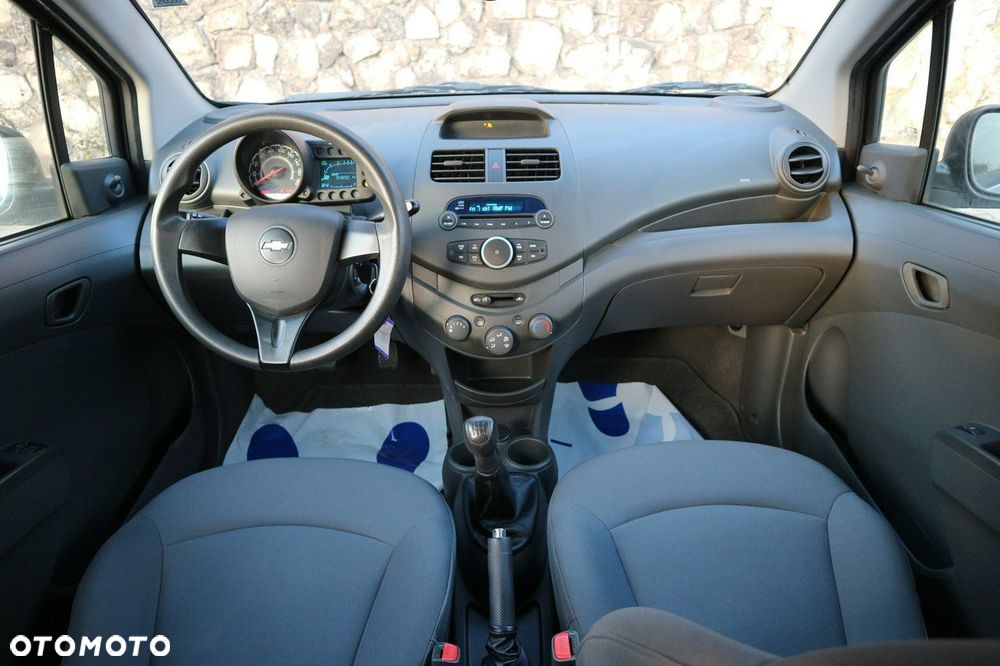 Chevrolet Spark 1.0 Base - 15