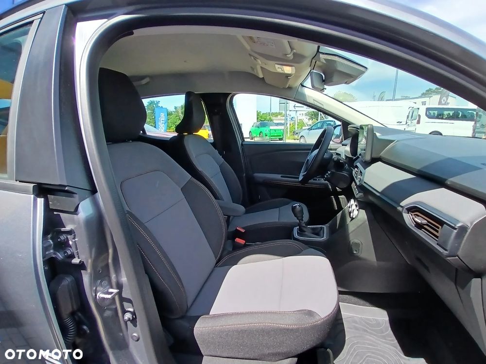 Dacia Sandero - 10