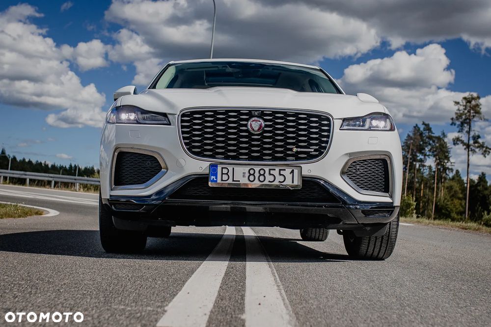 Jaguar F-Pace 2.0 P250 mHEV AWD R-Dynamic S - 11