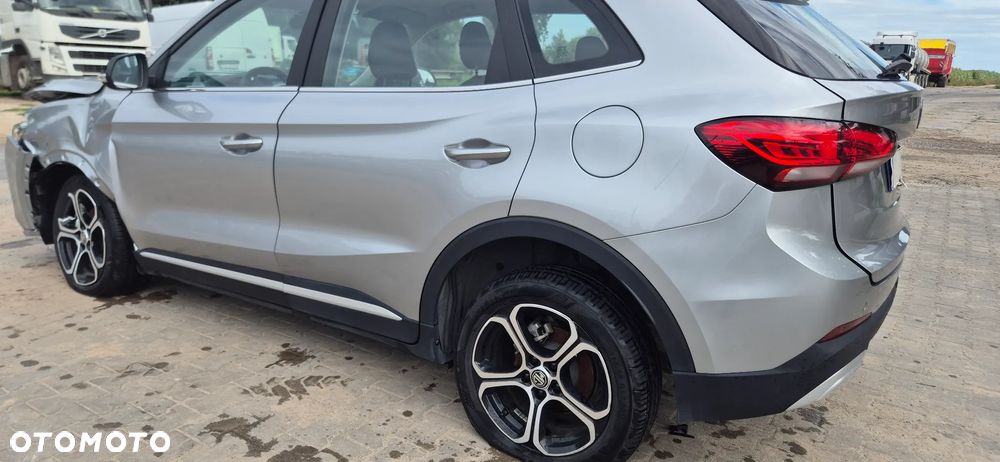 MG ZS Hybrid+ - 11