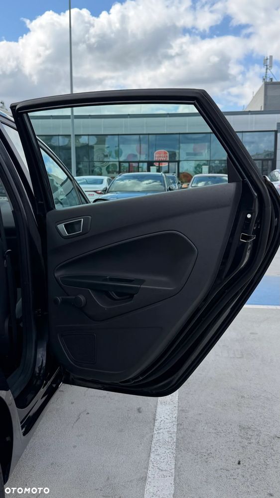 Ford Fiesta 1.0 EcoBoost Gold X - 30
