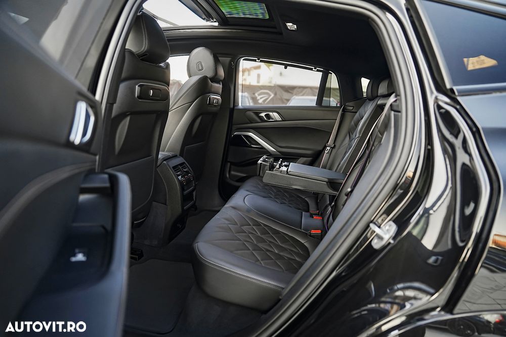 BMW X6 xDrive40i AT MHEV - 24
