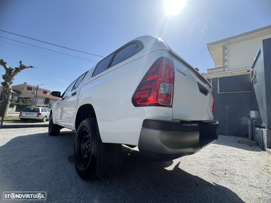 Toyota Hilux 2.4 D-4D 4WD CD CM - 15