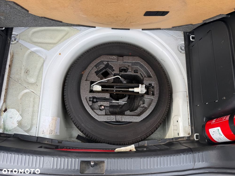 Skoda Fabia 1.2 TSI Active - 13
