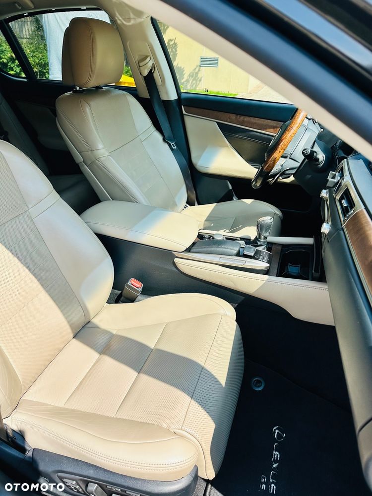 Lexus GS - 7
